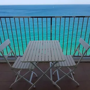 apartamento-en-primera-linia-vistas-al-mar.topcostabravahotels.com/
